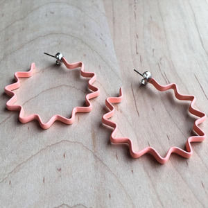 Vintage 80's Flamingo Pink Zig Zag Hoops